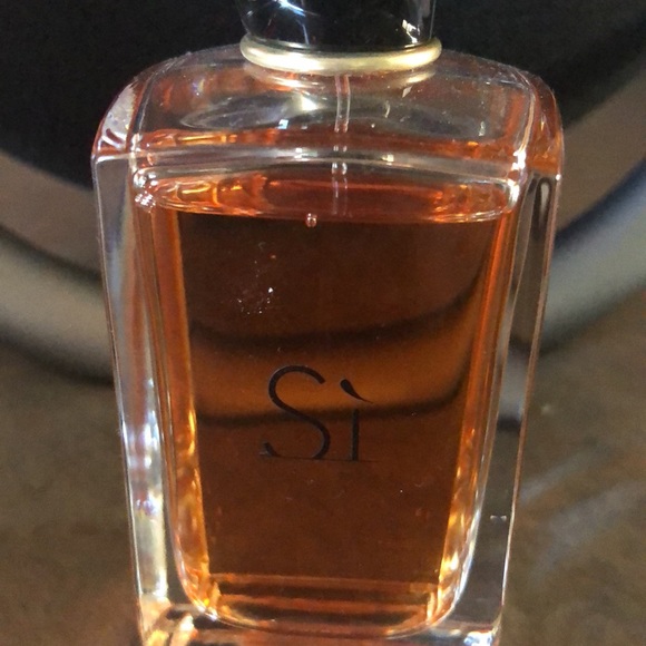Sí by Giorgio Armani - Picture 2 of 3
